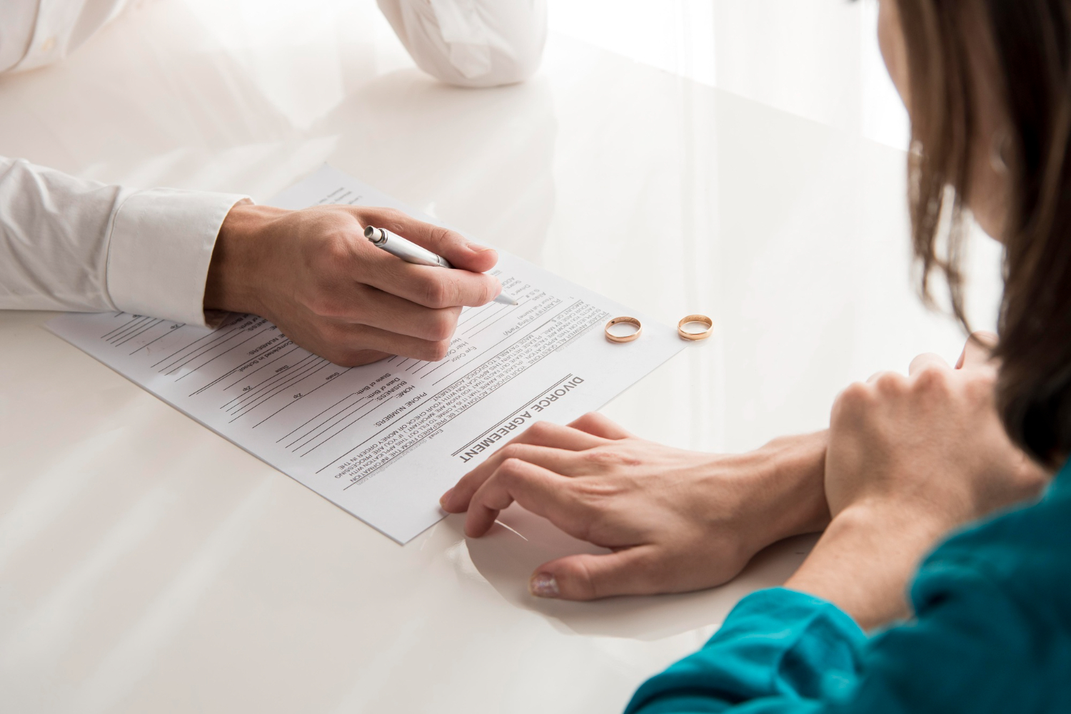 How to Divorce: A Clear, Compassionate Guide